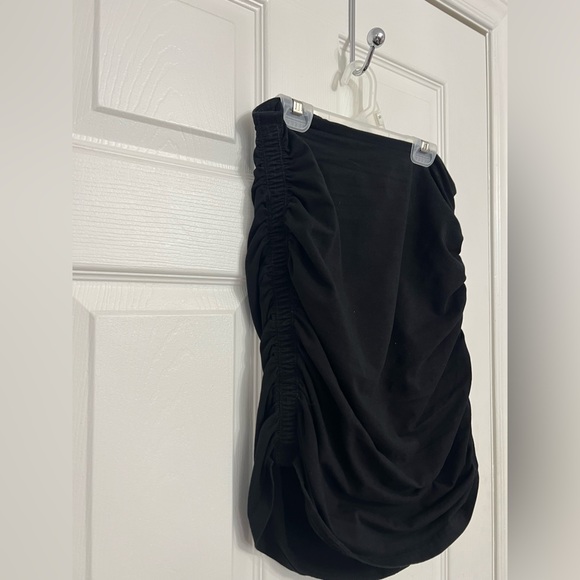 TNA skirt- L - Picture 2 of 3